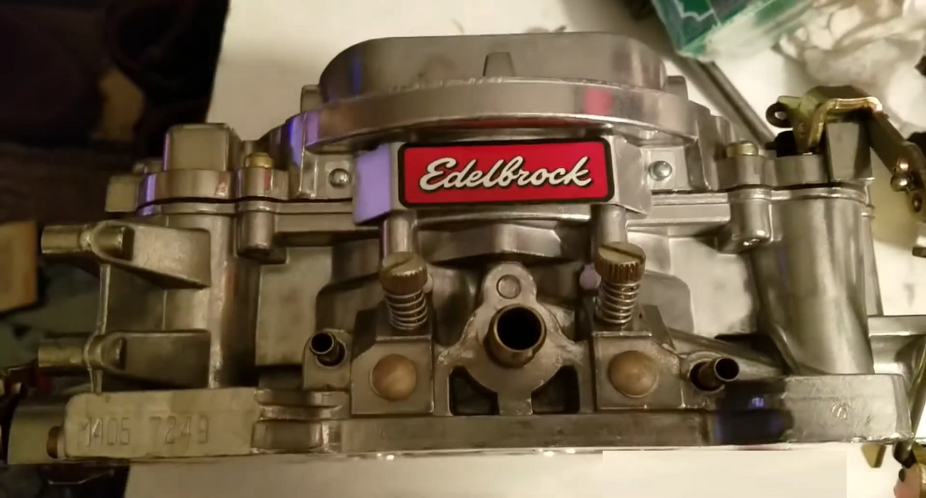 Carburetor For 383 Stroker